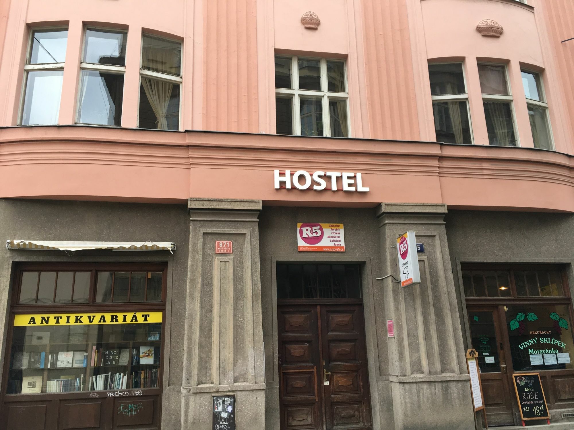 Hostel Rosemary Praha Eksteriør bilde